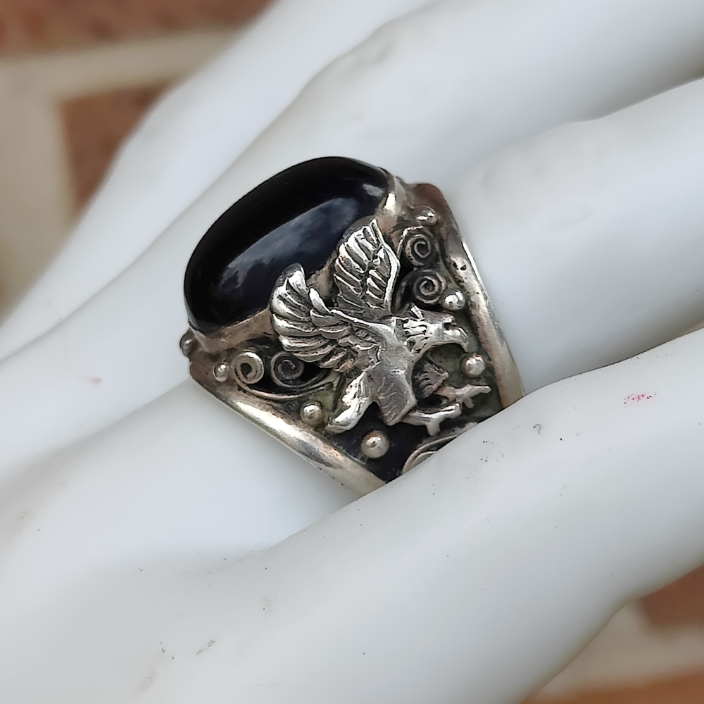 Massive Vintage Men's Sterling Silver Black Onyx Eagle Native American Ring - Picture 3 of 12
